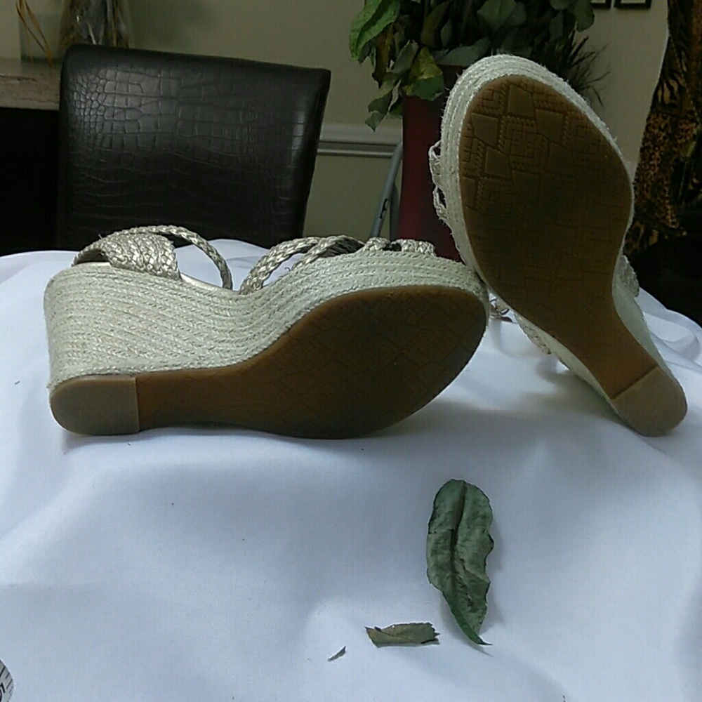 Lucky Brand wedge sandal - Picture 4 of 7